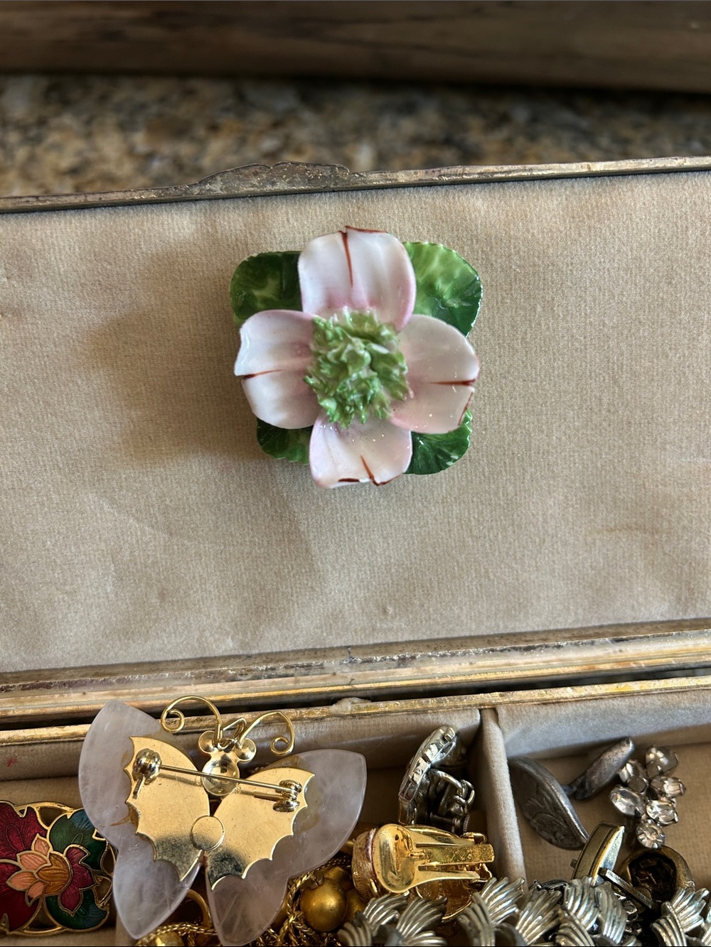 Healacraft Bone China Dogwood Flower Brooch 1960’s